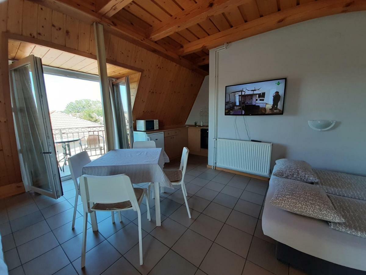 Familia Apartmanhaz Keszthely Exterior foto