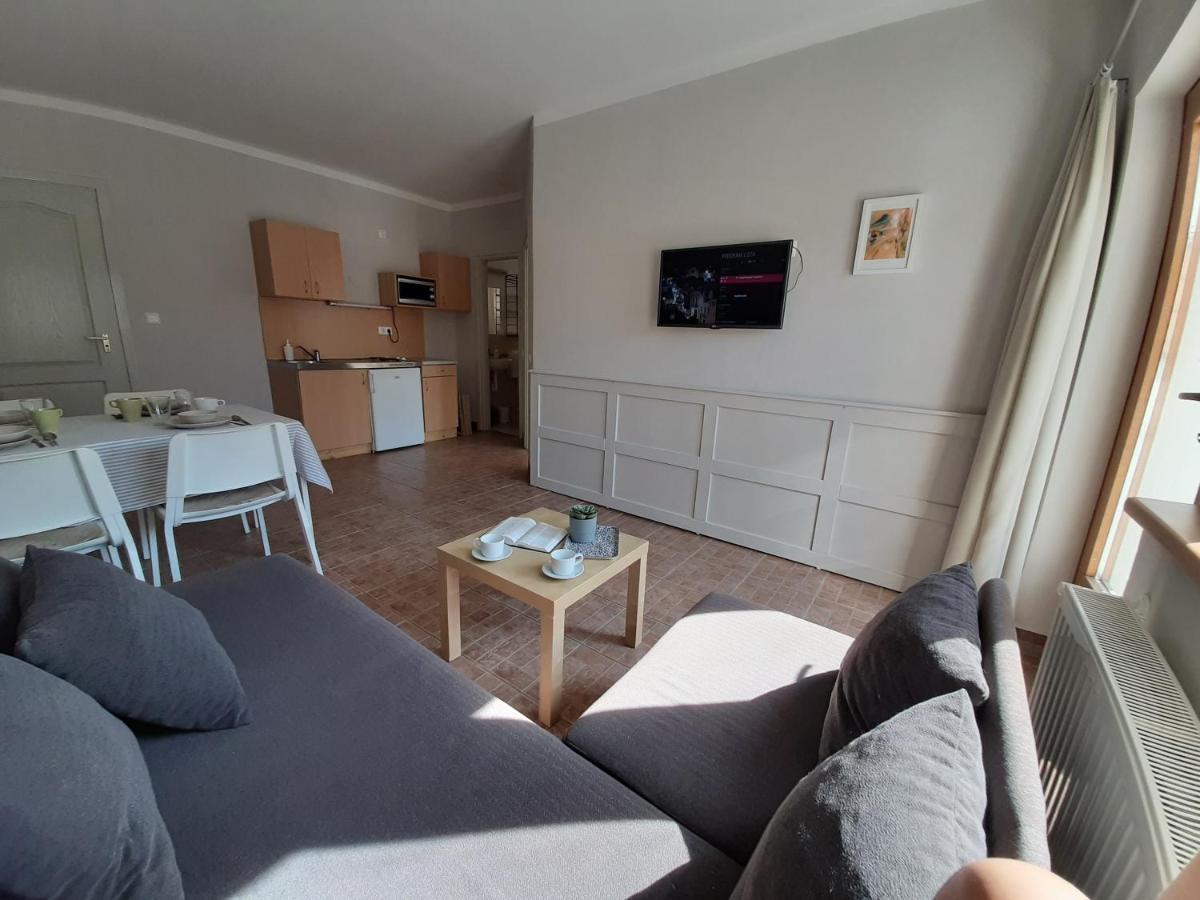Familia Apartmanhaz Keszthely Exterior foto